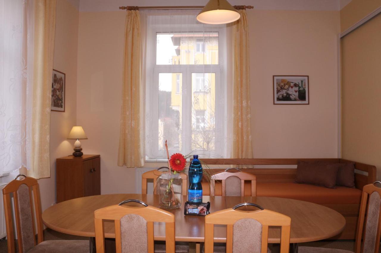 Homely Apartments Villa Christiana Mariánské Lázně Dış mekan fotoğraf